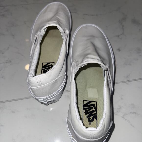 Size 8- VANS Authentic Platform - White Slip On - Picture 4 of 7